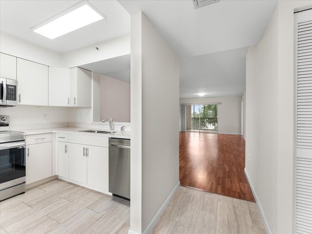 14111 Royal Vista Drive 405, Delray Beach, FL 33484
