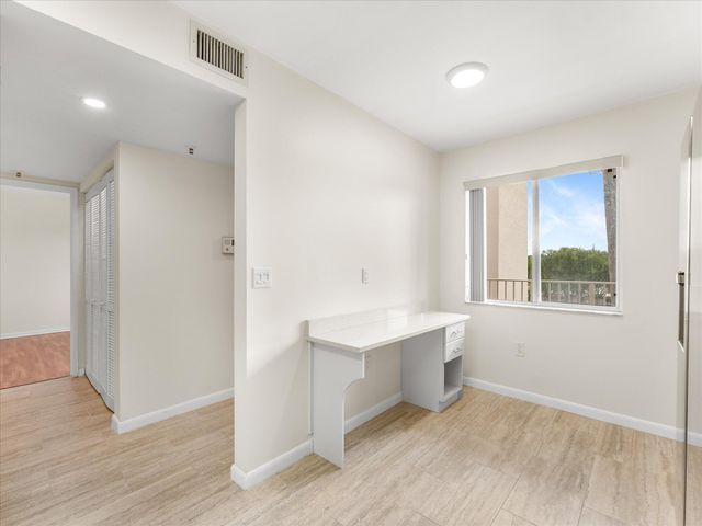 14111 Royal Vista Drive 405, Delray Beach, FL 33484
