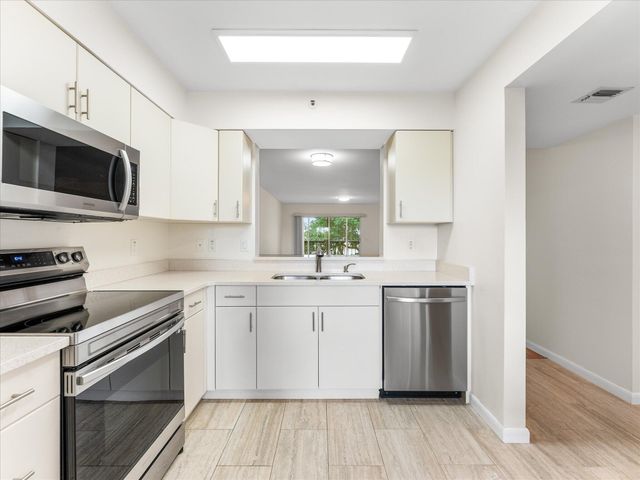 14111 Royal Vista Drive 405, Delray Beach, FL 33484
