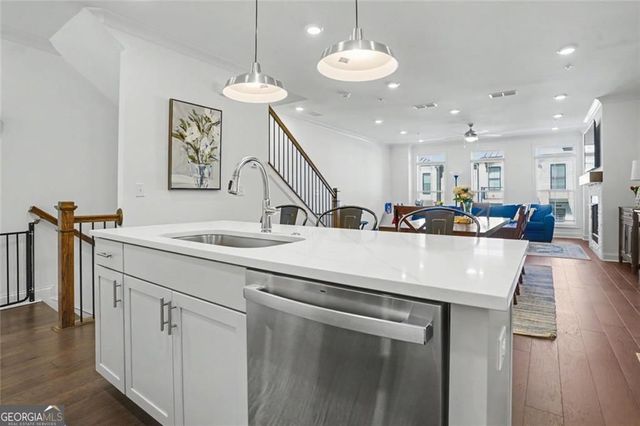 425 Olmstead Way, Alpharetta, GA 30022