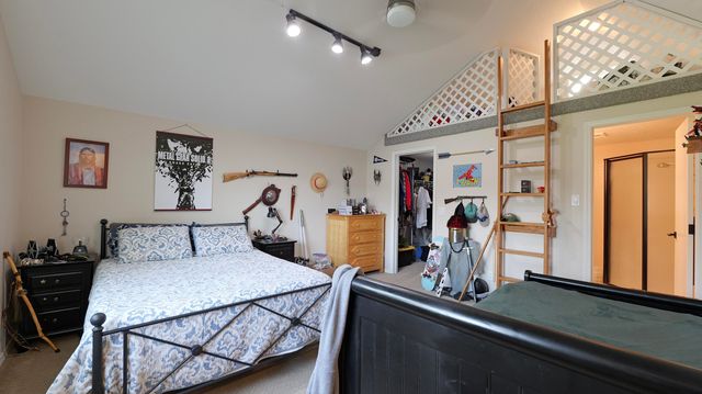 9401 Old Stage Road, Central Point, OR 97502