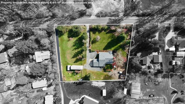 9401 Old Stage Road, Central Point, OR 97502