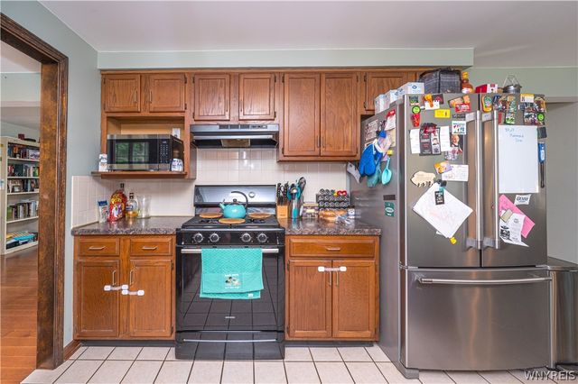 8969 Hammond Drive, Eden, NY 14057