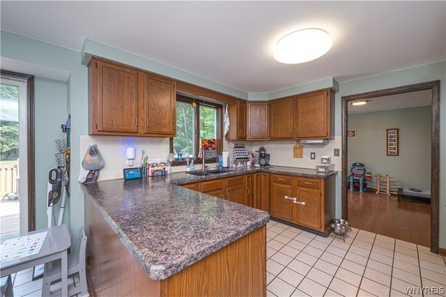 8969 Hammond Drive, Eden, NY 14057