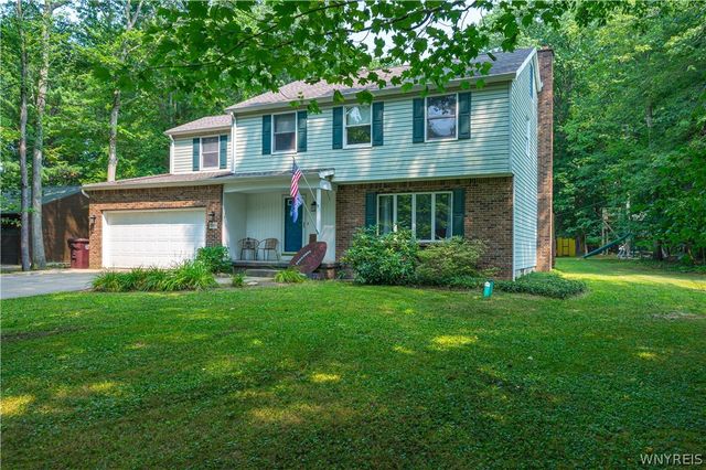 8969 Hammond Drive, Eden, NY 14057