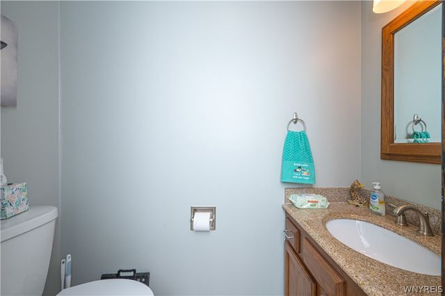 8969 Hammond Drive, Eden, NY 14057