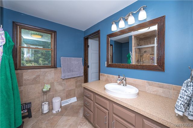 8969 Hammond Drive, Eden, NY 14057