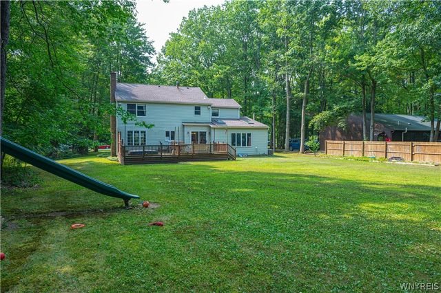 8969 Hammond Drive, Eden, NY 14057