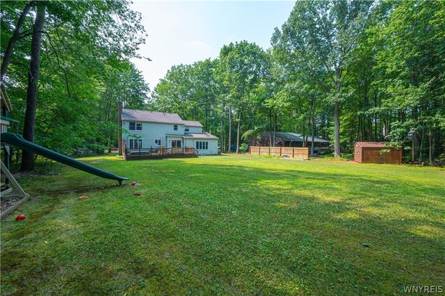 8969 Hammond Drive, Eden, NY 14057