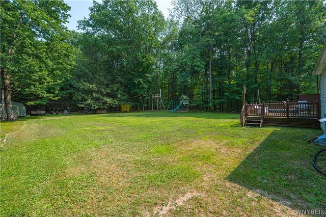 8969 Hammond Drive, Eden, NY 14057