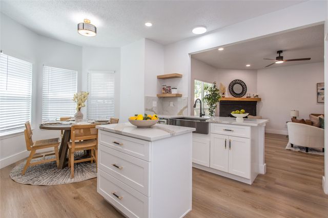 1704 Brookarbor Court, Arlington, TX 76018