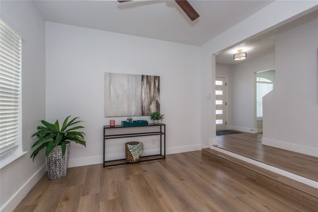 1704 Brookarbor Court, Arlington, TX 76018