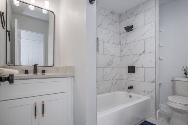 1704 Brookarbor Court, Arlington, TX 76018