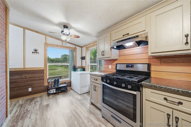 9101 S 4180 Road, Claremore, OK 74017