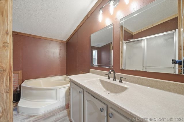 9101 S 4180 Road, Claremore, OK 74017