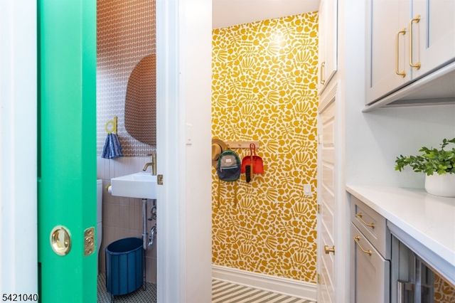 295 Western Dr South, South Orange Village Twp., NJ 07079