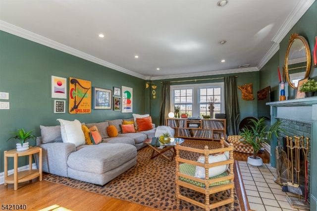 295 Western Dr South, South Orange Village Twp., NJ 07079