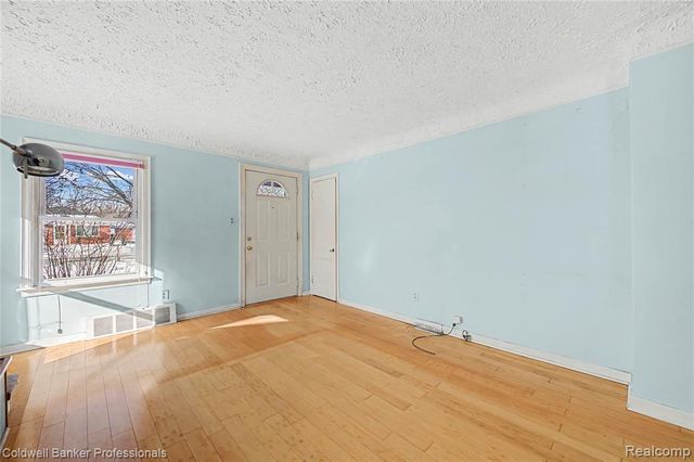 20922 Negaunee Street, Southfield, MI 48033