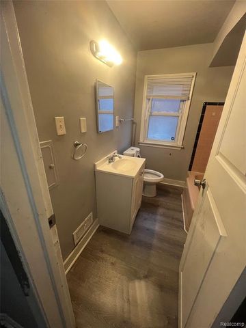 9599 Whitcomb Street, Detroit, MI 48227