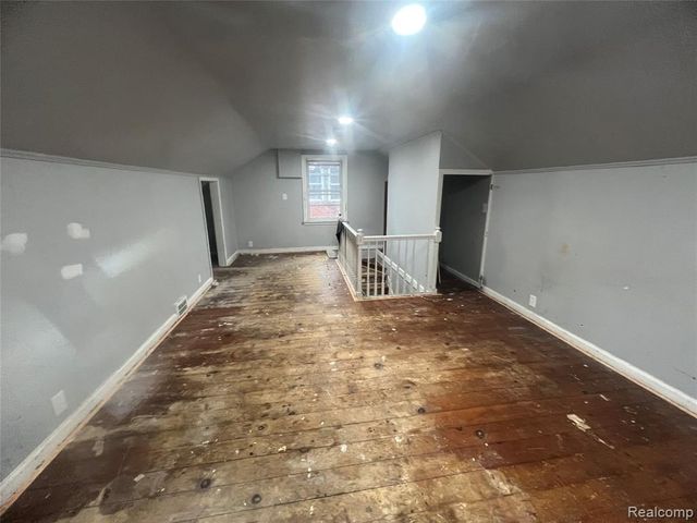 9599 Whitcomb Street, Detroit, MI 48227