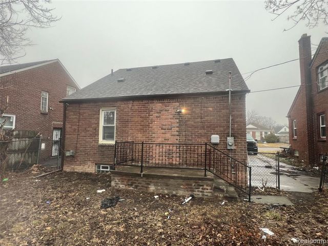 9599 Whitcomb Street, Detroit, MI 48227