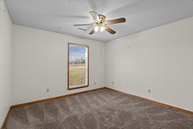 112 TAYLOR LN, Mason, TN 38049