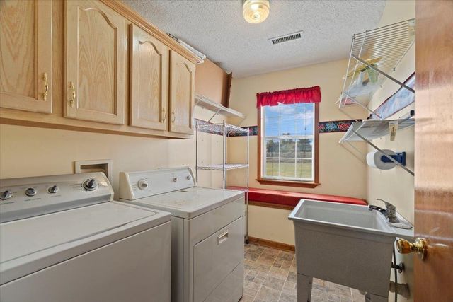 112 TAYLOR LN, Mason, TN 38049