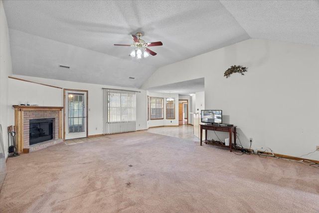 112 TAYLOR LN, Mason, TN 38049