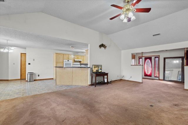 112 TAYLOR LN, Mason, TN 38049