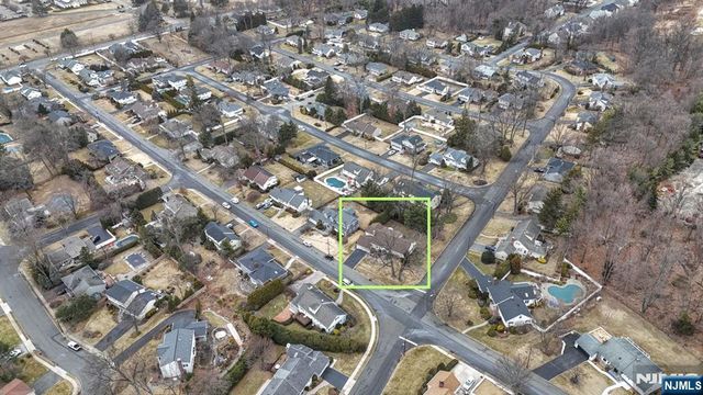 122 Colonial Road, Emerson, NJ 07630