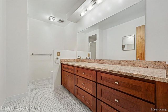 3888 Boulder Drive, Troy, MI 48084