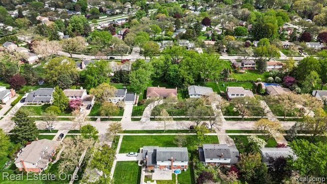 3888 Boulder Drive, Troy, MI 48084
