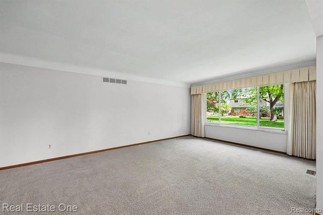 3888 Boulder Drive, Troy, MI 48084