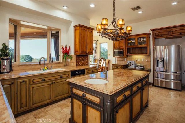 365 Oak Mountain Road, Bradbury, CA 91008
