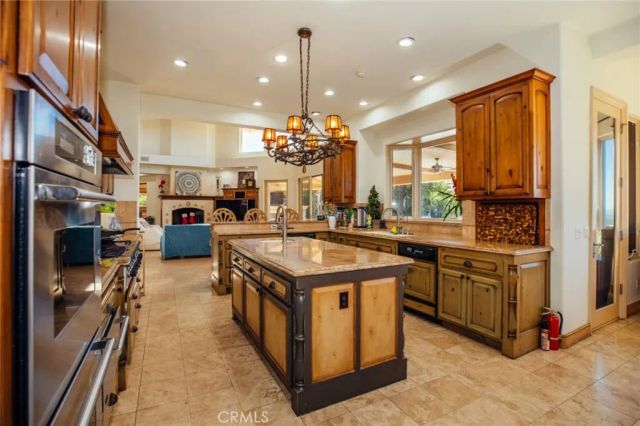 365 Oak Mountain Road, Bradbury, CA 91008
