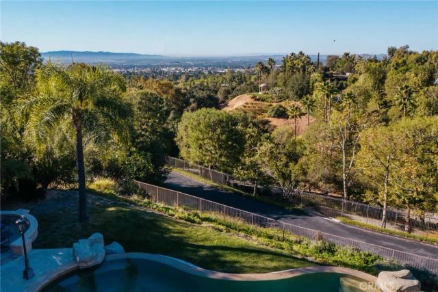 365 Oak Mountain Road, Bradbury, CA 91008