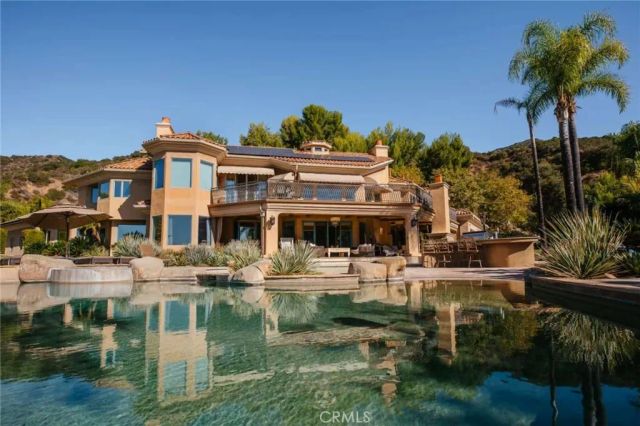 365 Oak Mountain Road, Bradbury, CA 91008