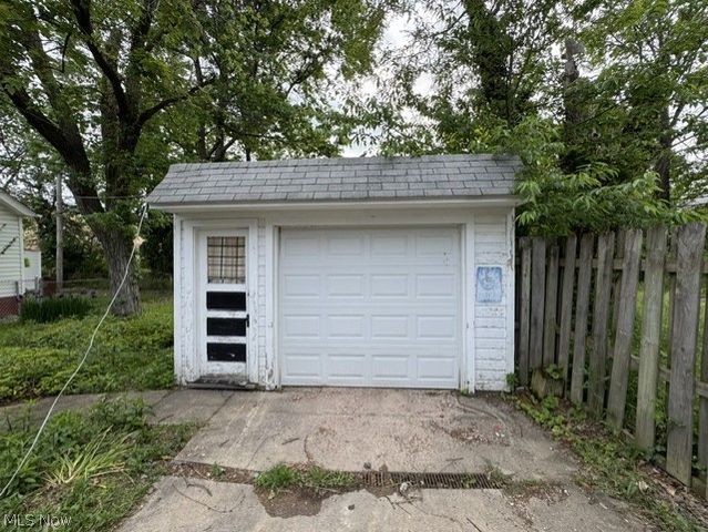1379 E 219th Street, Euclid, OH 44117