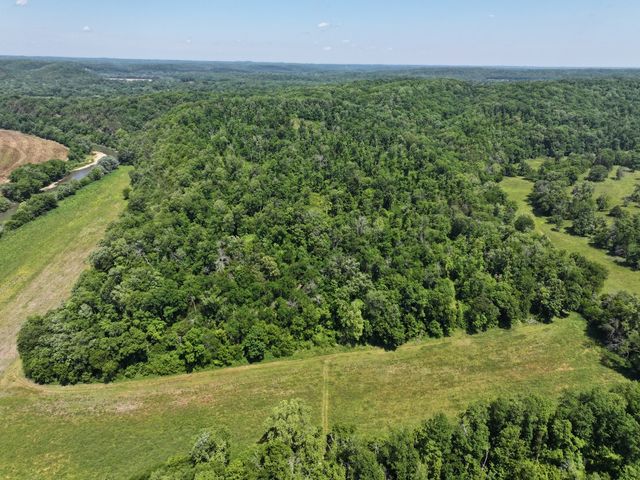 110 Wade Reed Rd, White Bluff, TN 37187