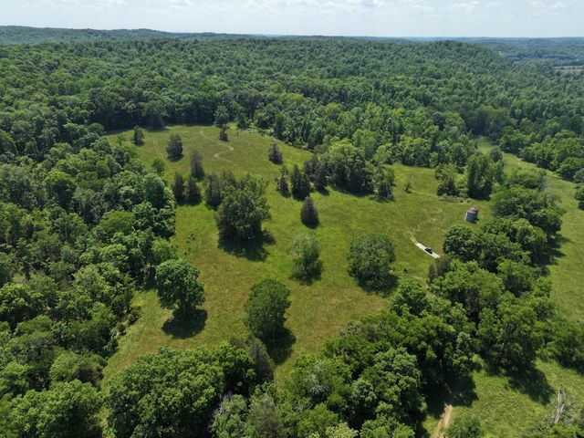 110 Wade Reed Rd, White Bluff, TN 37187