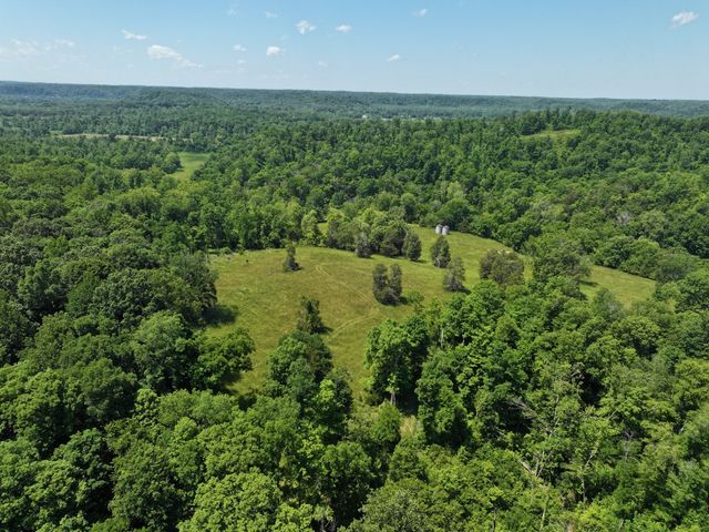 110 Wade Reed Rd, White Bluff, TN 37187