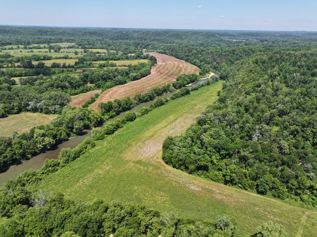 110 Wade Reed Rd, White Bluff, TN 37187