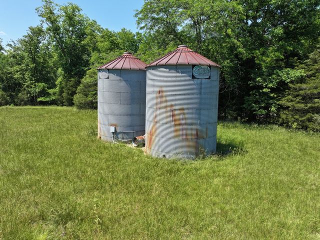 110 Wade Reed Rd, White Bluff, TN 37187