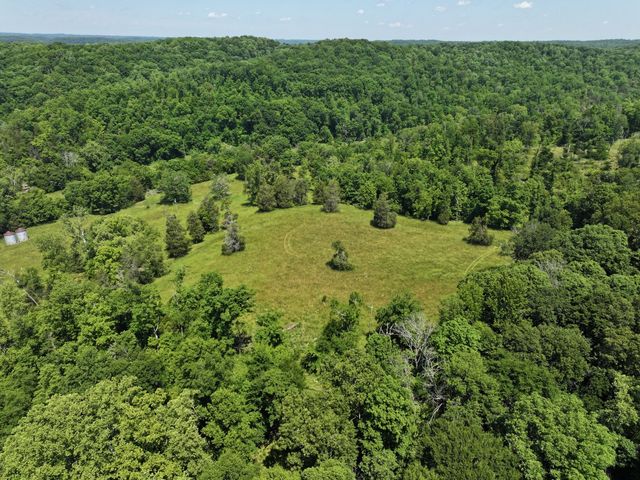 110 Wade Reed Rd, White Bluff, TN 37187
