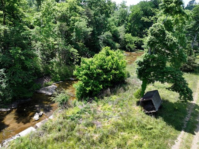 110 Wade Reed Rd, White Bluff, TN 37187