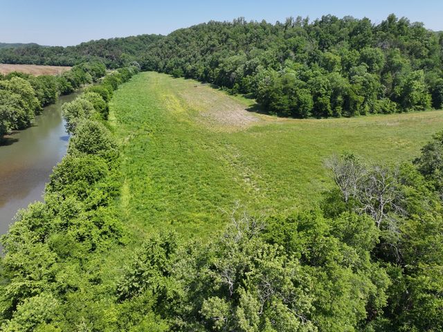 110 Wade Reed Rd, White Bluff, TN 37187
