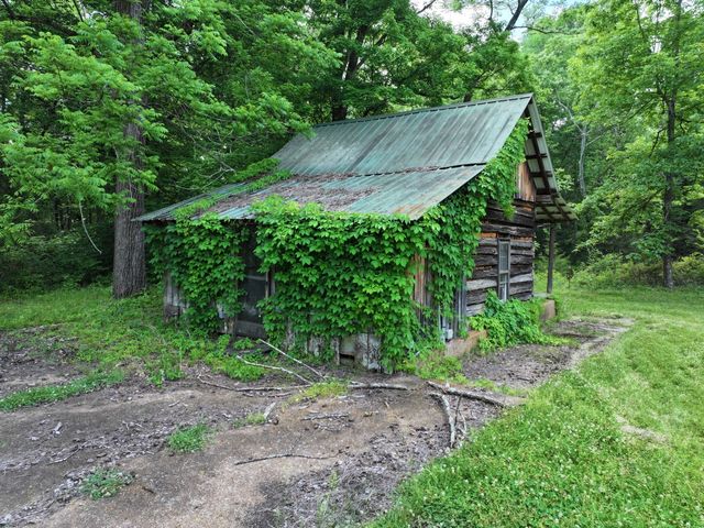 110 Wade Reed Rd, White Bluff, TN 37187