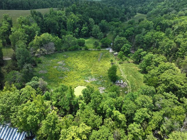 110 Wade Reed Rd, White Bluff, TN 37187