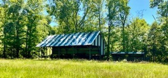 110 Wade Reed Rd, White Bluff, TN 37187