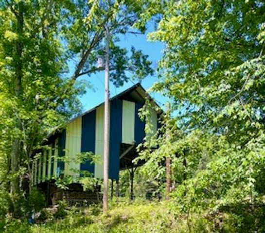 110 Wade Reed Rd, White Bluff, TN 37187
